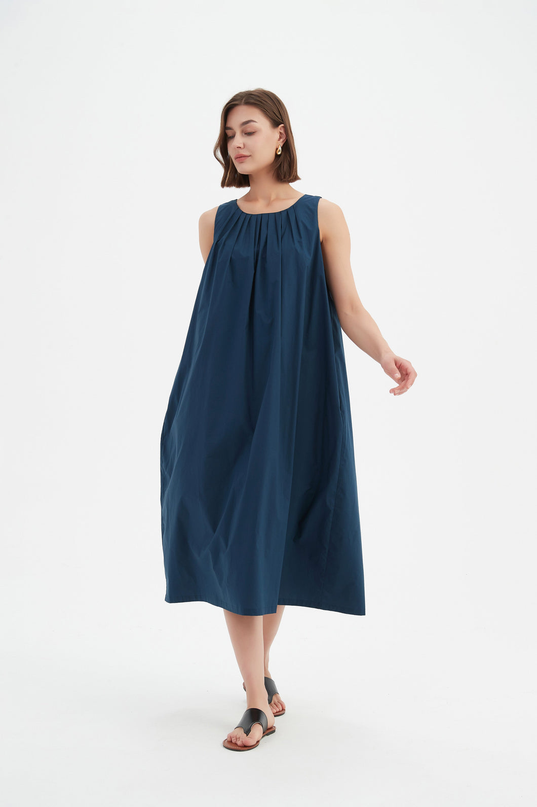 PLEAT NECK DRESS