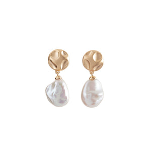 Khloe keshi pearl & matte gold Sybella