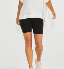 Stormi seam free shorts