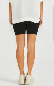 Stormi seam free shorts