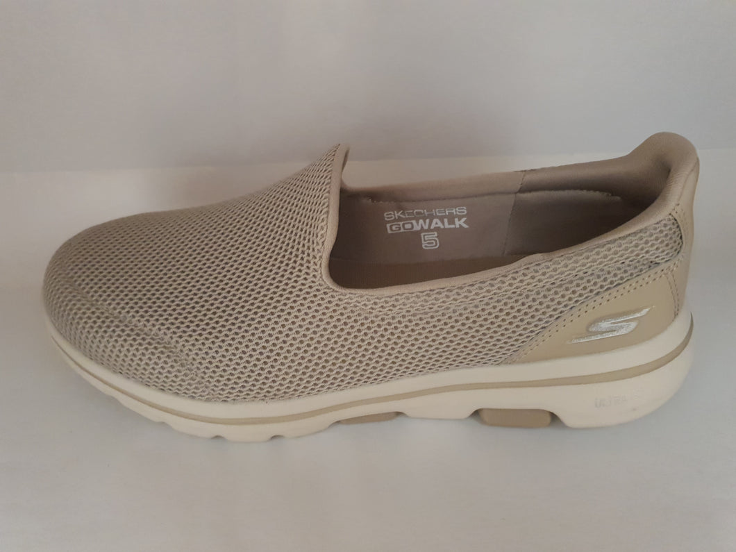 Go Walk 5  Skechers